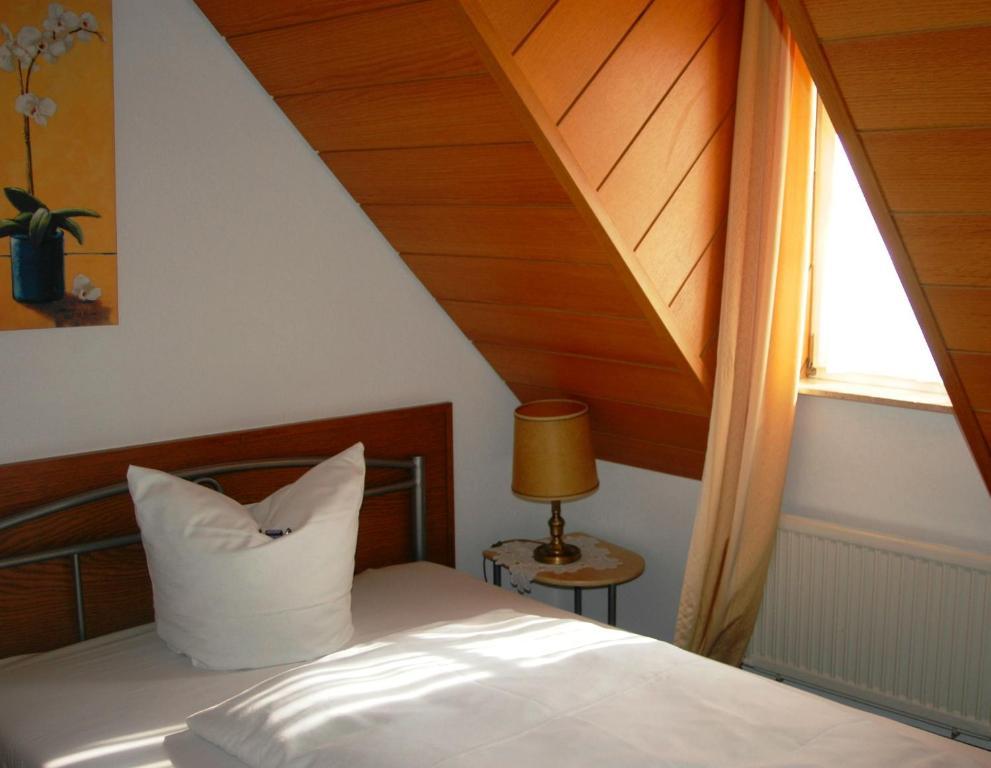 Akzent Bayerischer Hof Munnerstadt Room photo